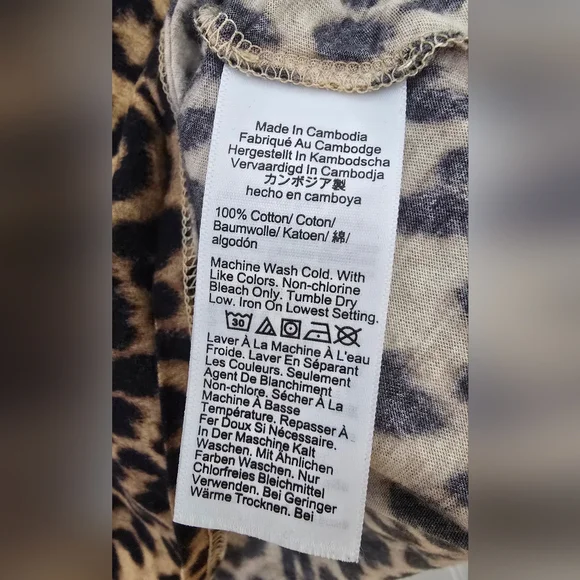 J Crew J Crew New feather jersey turtleneck in leopard print, size L. Worn once. - Picture 4 of 7